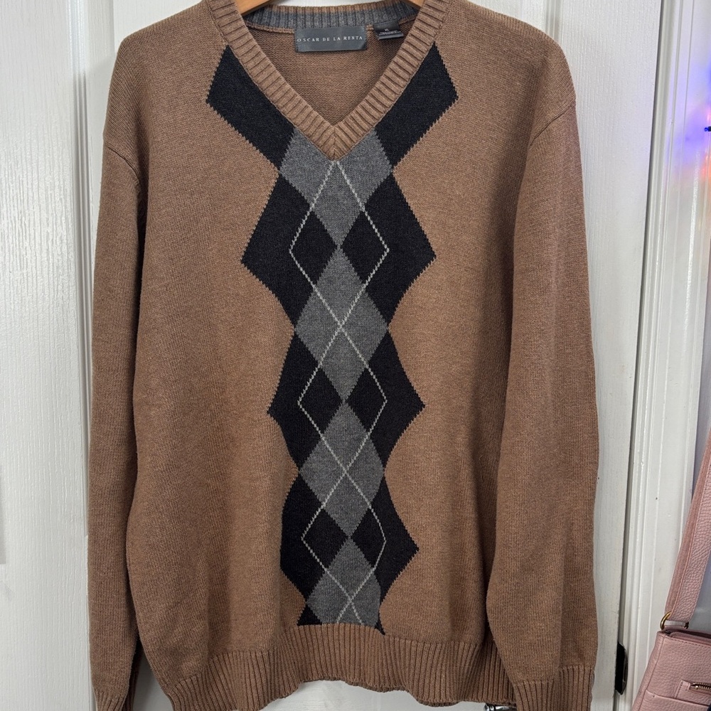Oscar De La Renta V-Neck Sweater with Argyle Pattern